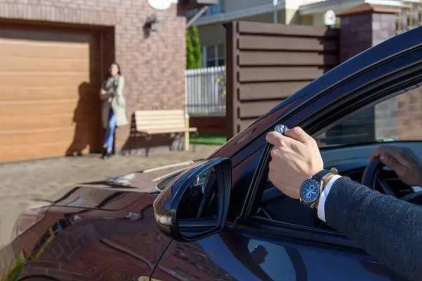 Фотоэлементы в подарок при покупке въездных ворот «АЛЮТЕХ» с автоматикой