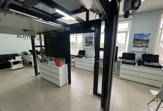 В селе Винсанды открылся шоурум продукции «АЛЮТЕХ»