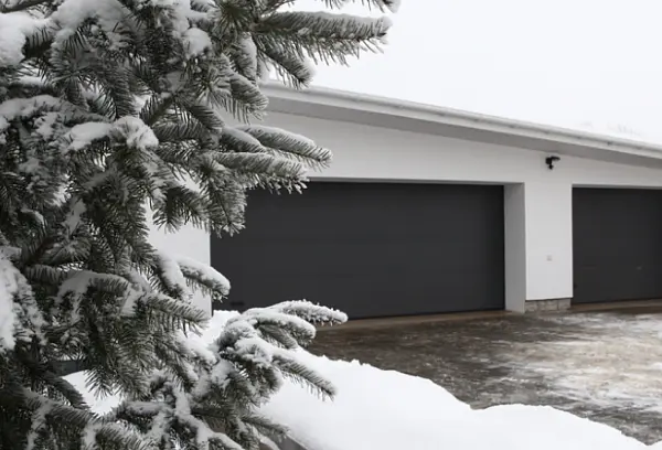 Скидка 8% на гаражные секционные ворота